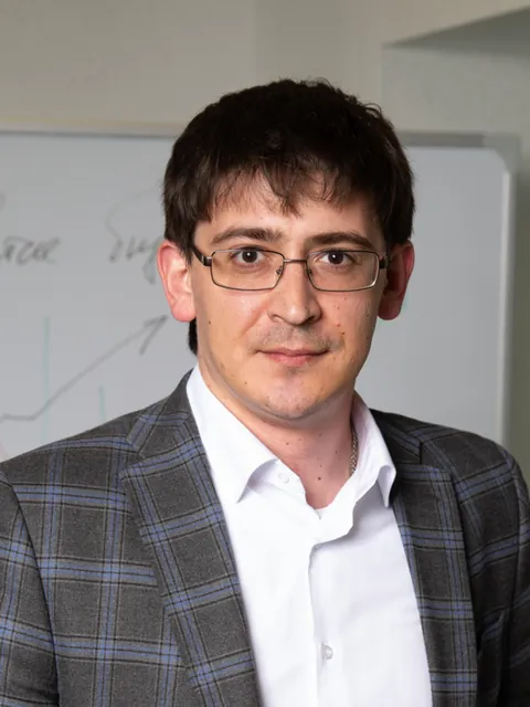Виктор Алексеев